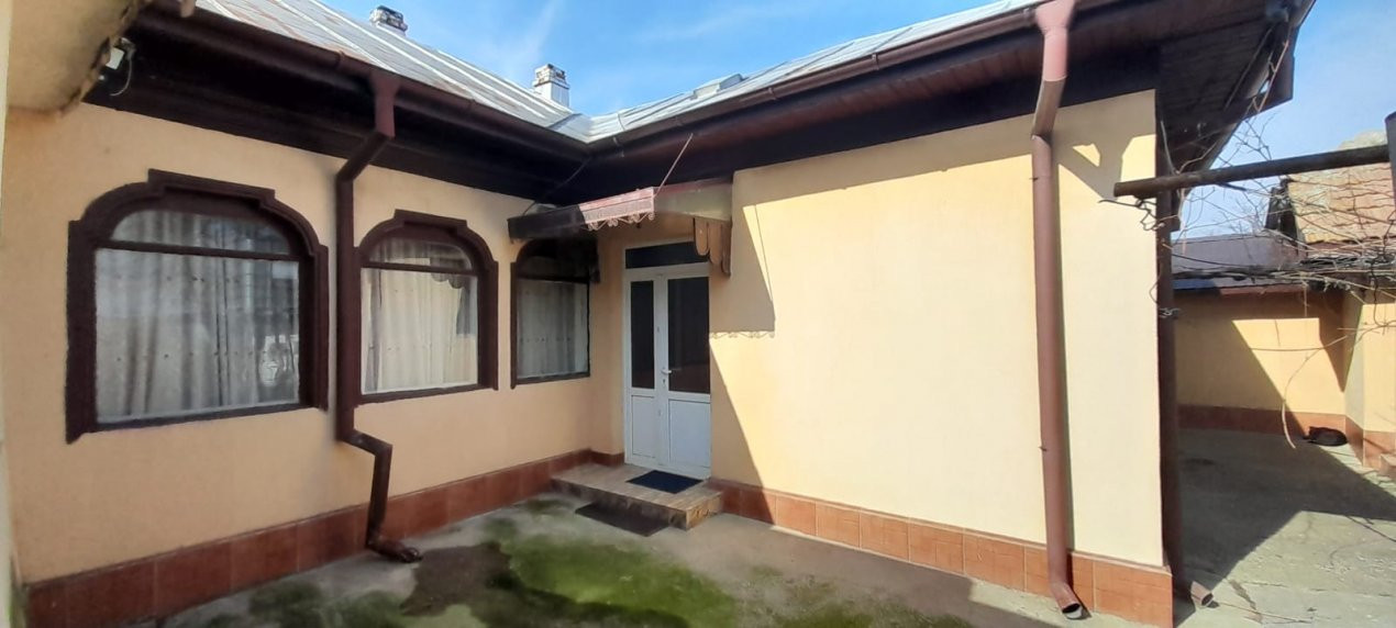 De vanzare - casa 5 camere I teren 1501mp IVidele 