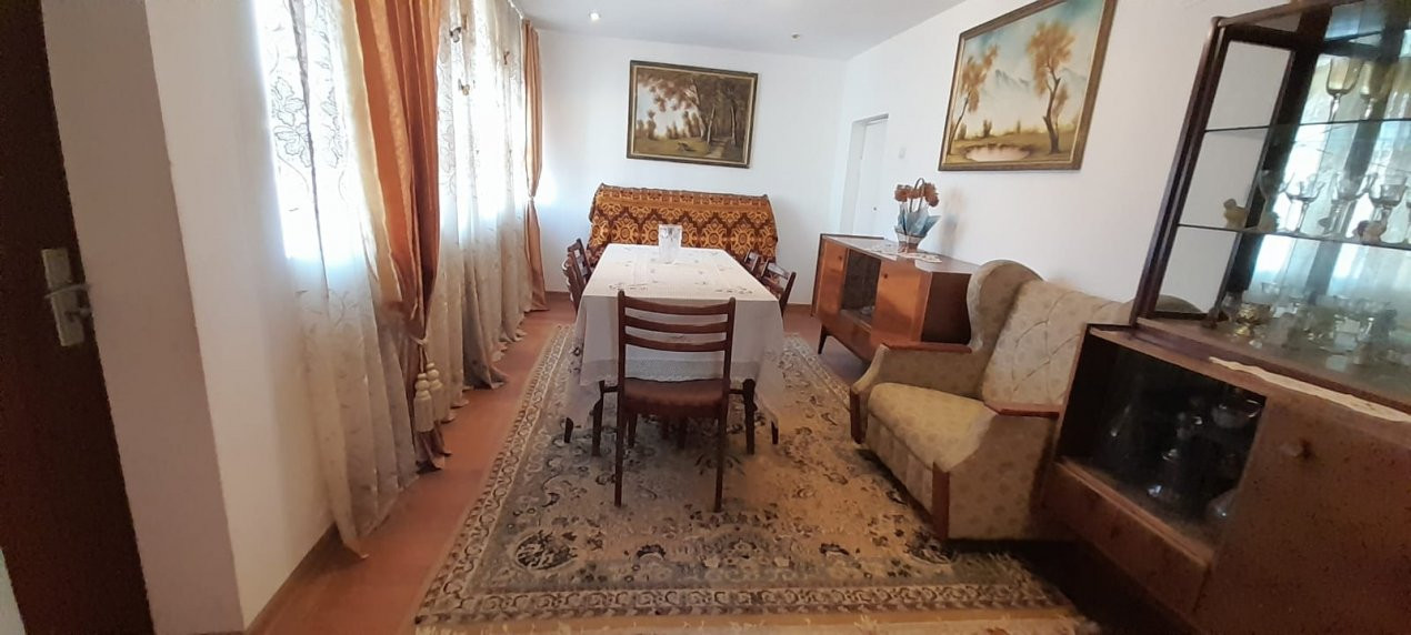 De vanzare - casa 5 camere I teren 1501mp IVidele 