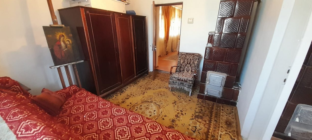 De vanzare - casa 5 camere I teren 1501mp IVidele 