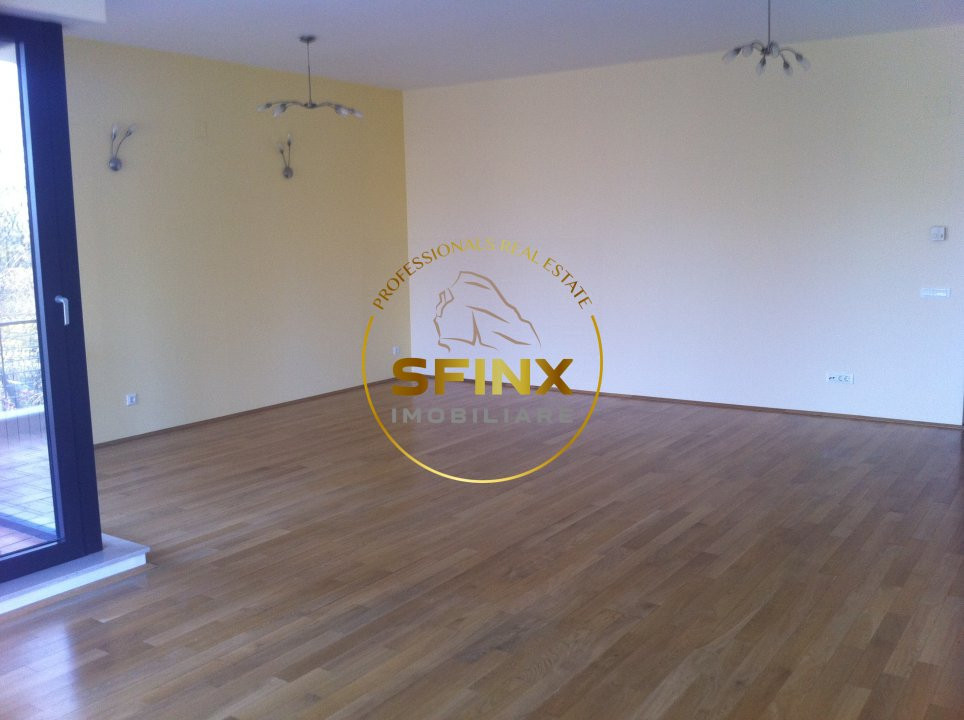 Pet friendly 4 room apartment near the park in Primaverii