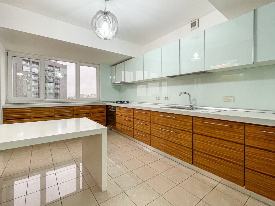 Penthouse de inchiriat pe Mihai Eminescu PREMIUM