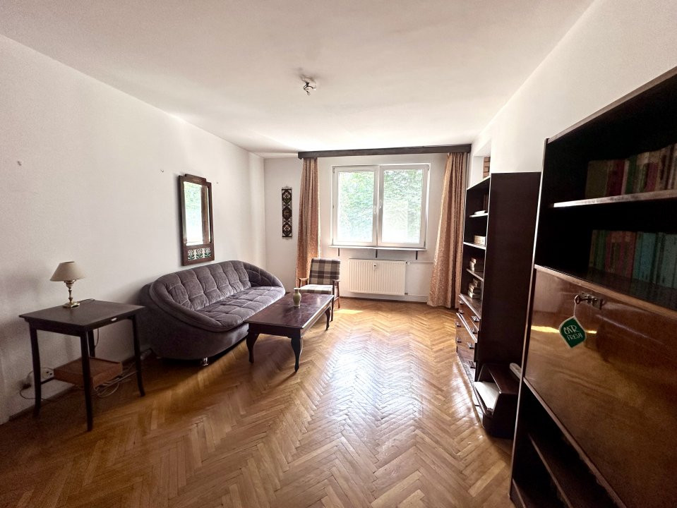 Apartament 3 Camere Metrou Titan 