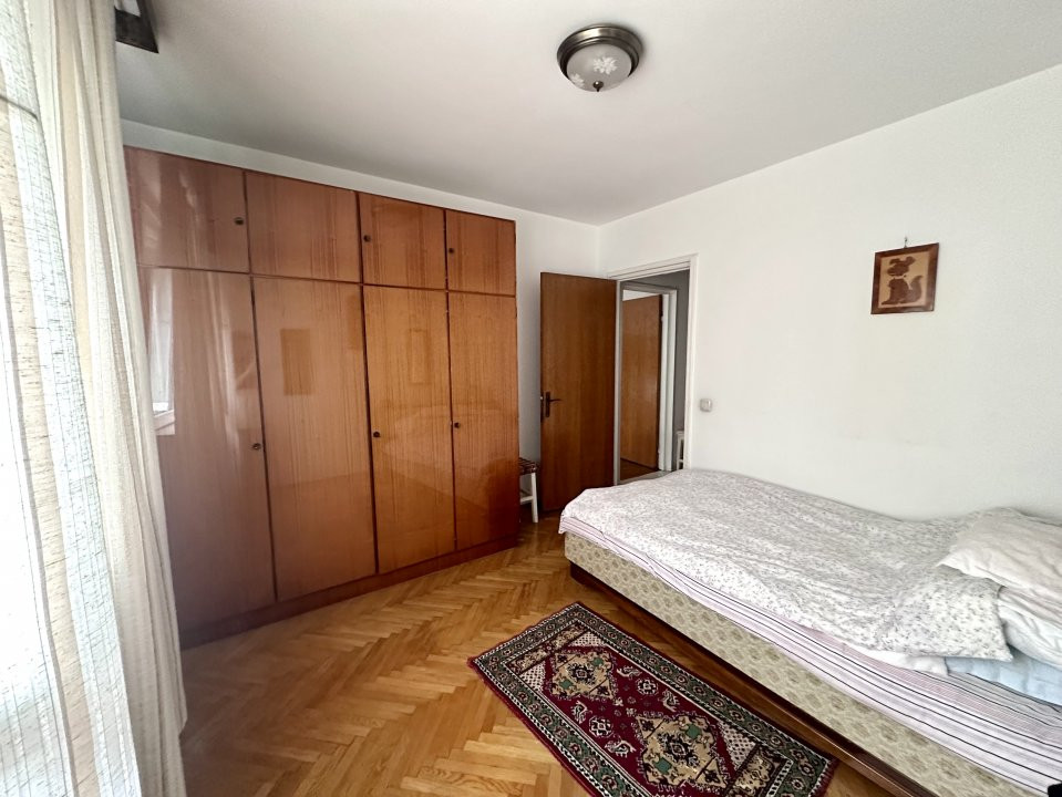 Apartament 3 Camere Metrou Titan 