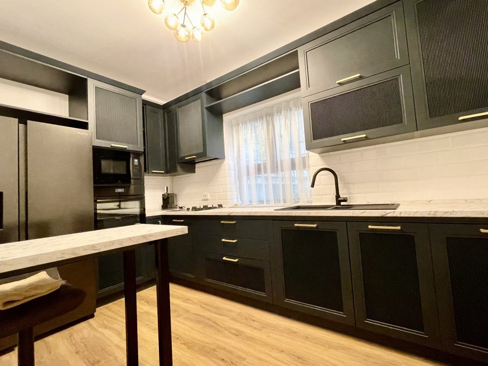 Apartament 4 camere - gradina proprie - Bulevardul Kiseleff