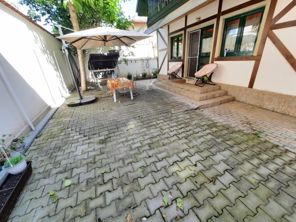 Cozy 3 bedroom villa near Bazilescu park and subway. Pet friendly!