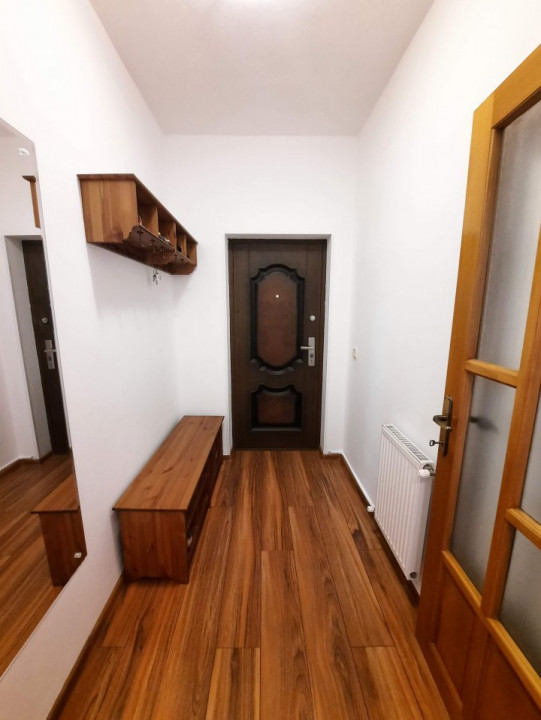 Cozy 3 bedroom villa near Bazilescu park and subway. Pet friendly!