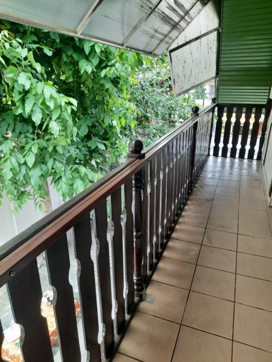 Cozy 3 bedroom villa near Bazilescu park and subway. Pet friendly!