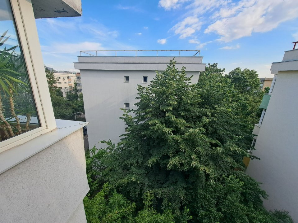 De vanzare apartament 2 camere Aviatiei