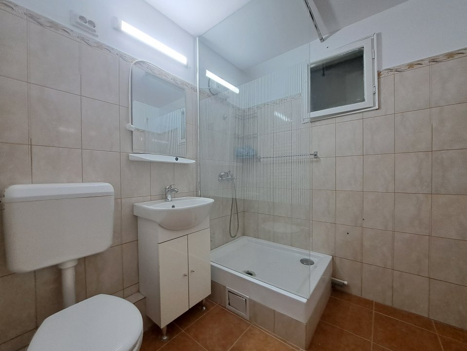 De inchiriat apartament 3 camere Iancului Metrou