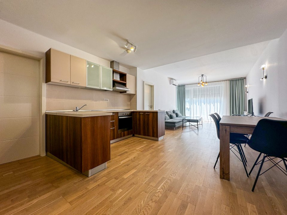 Apartament 2 camere curte proprie loc de parcare Sisesti