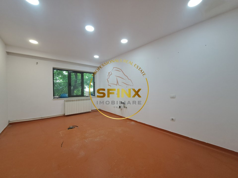 De vanzare apartament spatios 3 camere