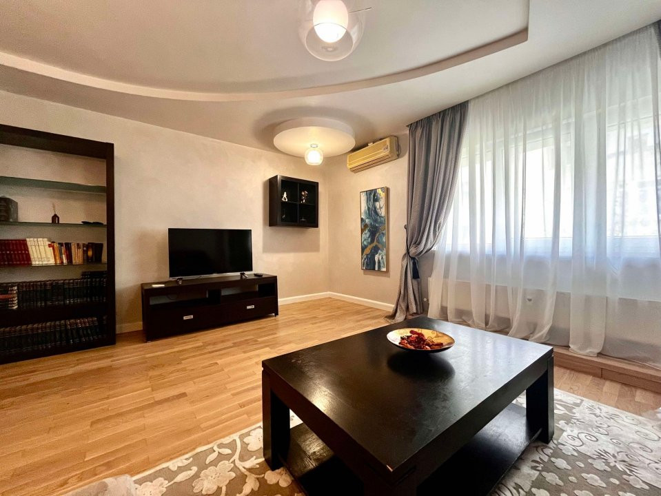 Apartament 3 camere Decebal