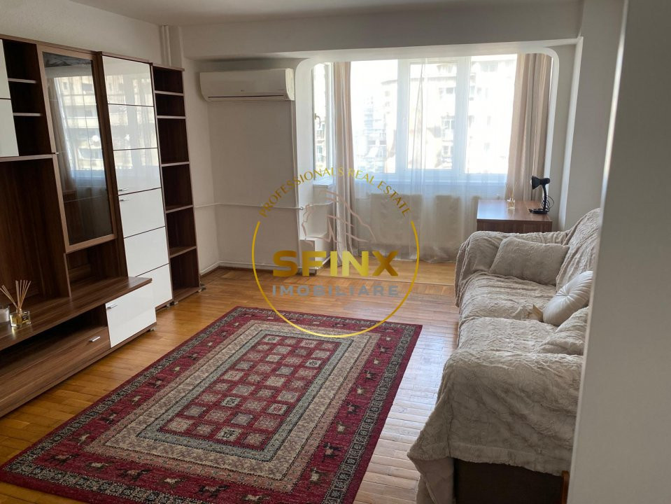 Apartament 3 camere de inchiriat Bulevard Decebal stradal