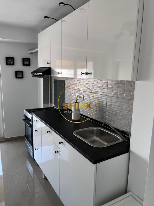 Apartament 3 camere de inchiriat Bulevard Decebal stradal