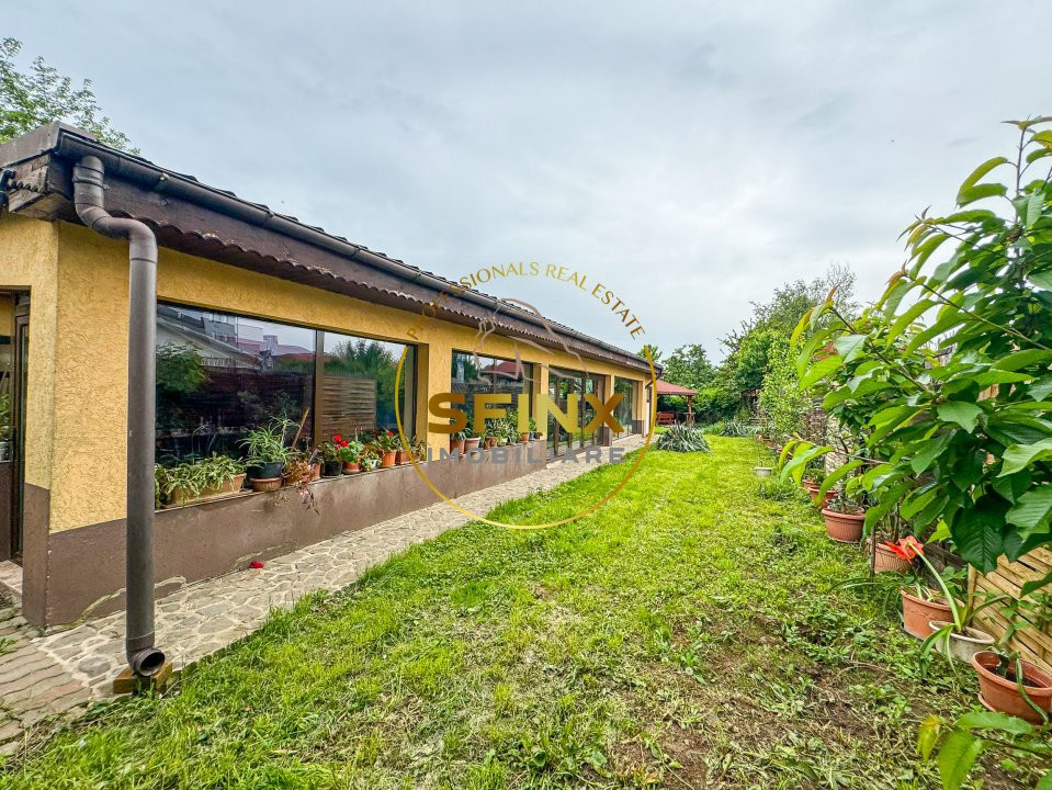 Casa 6 camere 220mp utili, 1000 mp curte + Piscina incalzita