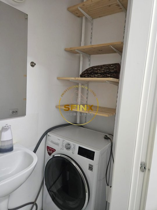 De inchiriat apartament cu 3 camere in Piata Muncii