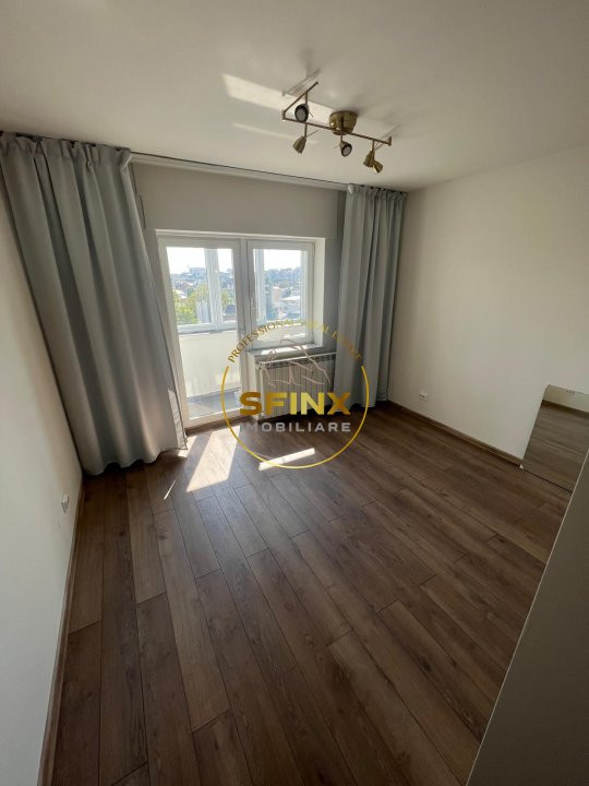 De inchiriat apartament cu 4 camere in zona Unirii