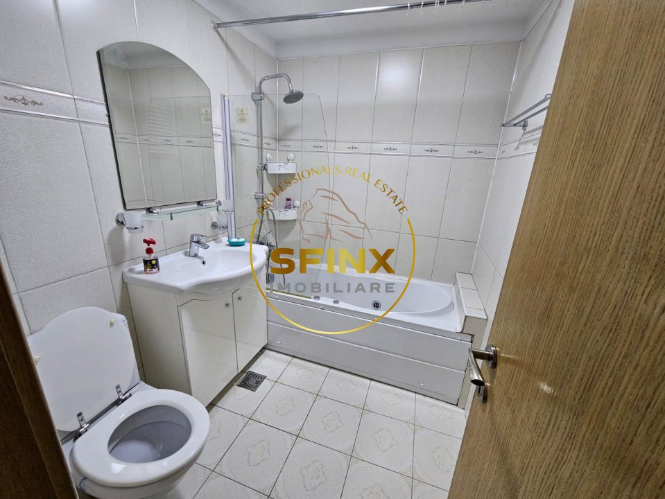 De inchiriat apartament cu 3 camere zona Decebal