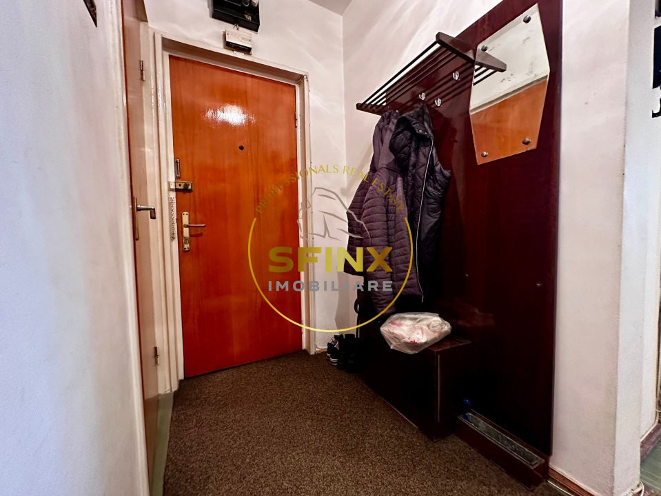 Apartament 3 camere de vanzare zona Decebal