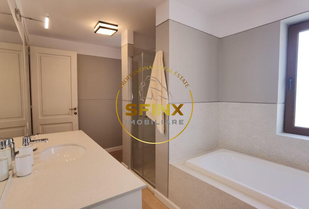 Beautiful, fully furnished, very quiet villa with pool, near the forest