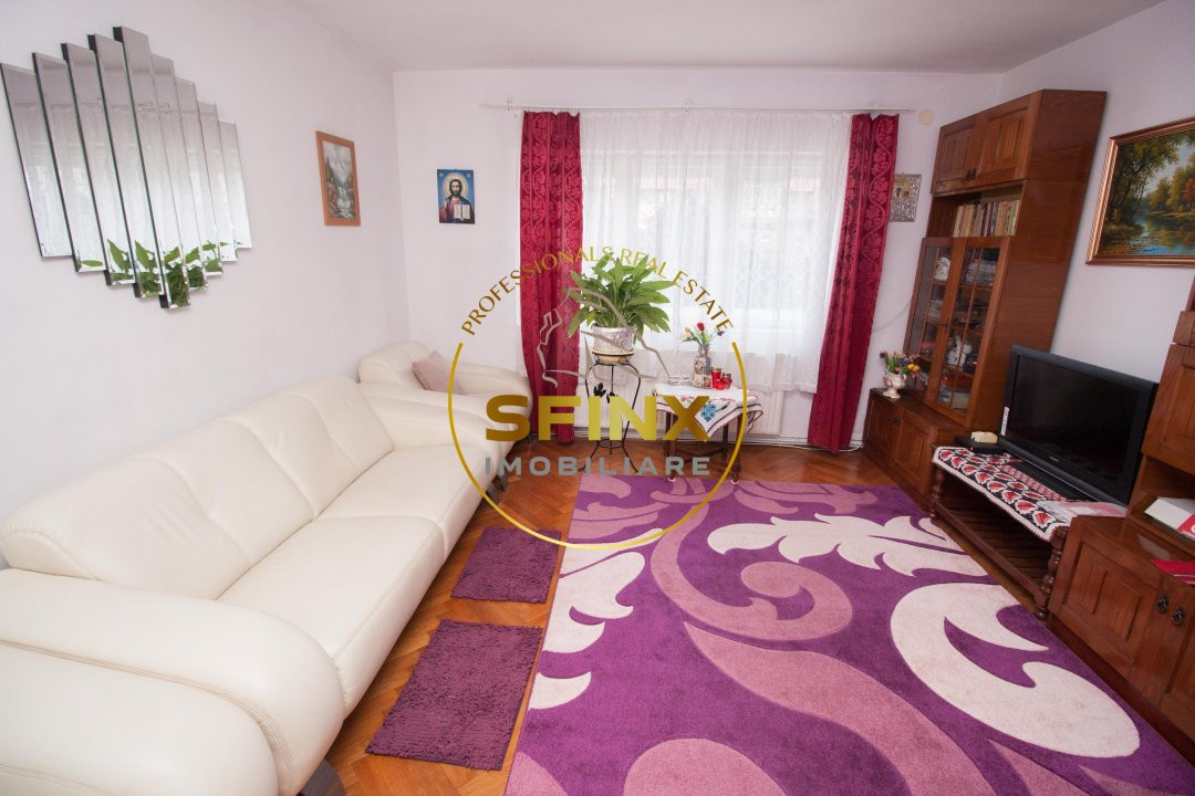 Apartament decomandat 3 camere in vila central