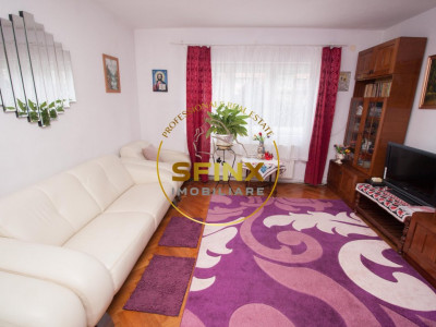 Apartament decomandat 3 camere in vila central