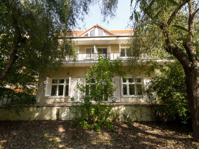 Vila de vanzare Snagov Lac , in mijlocul unei oaze de liniste si verdeata