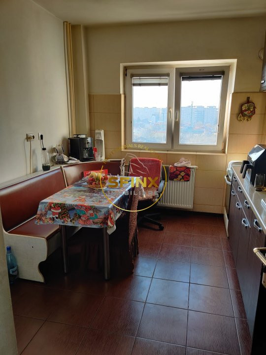 Apartament cu potential, 3 camere Piata Muncii, langa parc si metrou!