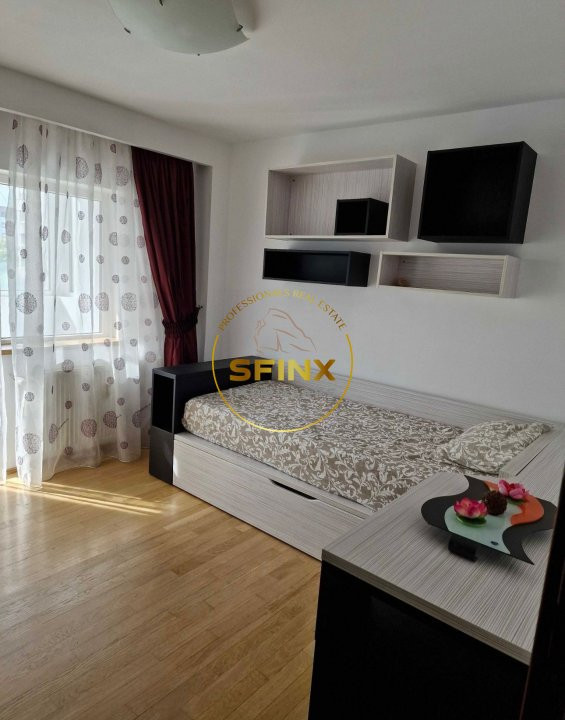 De inchiriat apartament cu 4 camere in zona Decebal