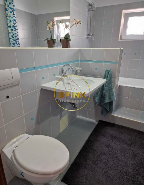 De inchiriat apartament cu 4 camere in zona Decebal