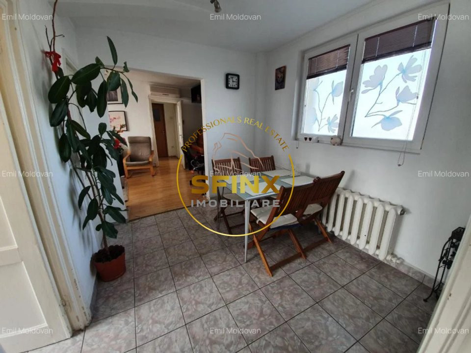 Apartament 3 camere, 1 Mai-Grivita, cu loc de parcare