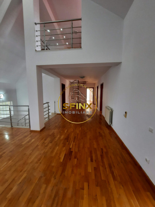 In apropiere de British School, vila spatioasa si luminoasa cu piscina si curte