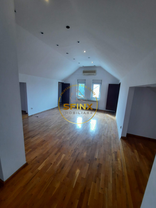 In apropiere de British School, vila spatioasa si luminoasa cu piscina si curte