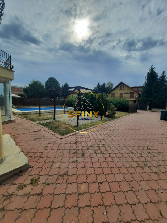 In apropiere de British School, vila spatioasa si luminoasa cu piscina si curte