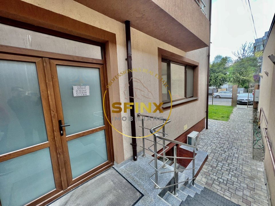 Apartment building for sale in Aviatiei