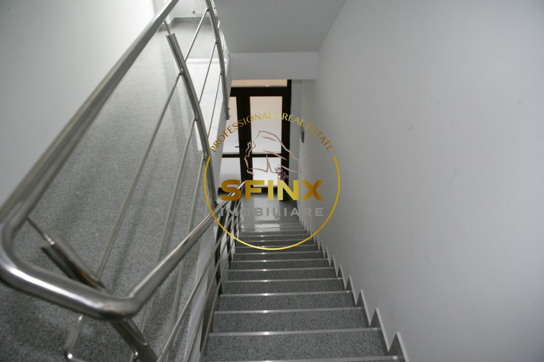 Apartment building for sale in Aviatiei