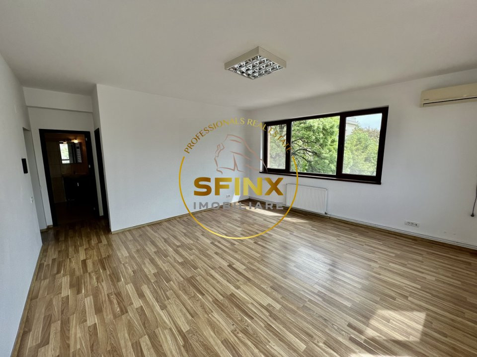 Apartment building for sale in Aviatiei