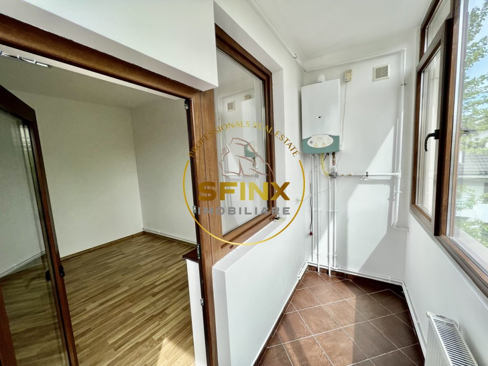 Apartment building for sale in Aviatiei