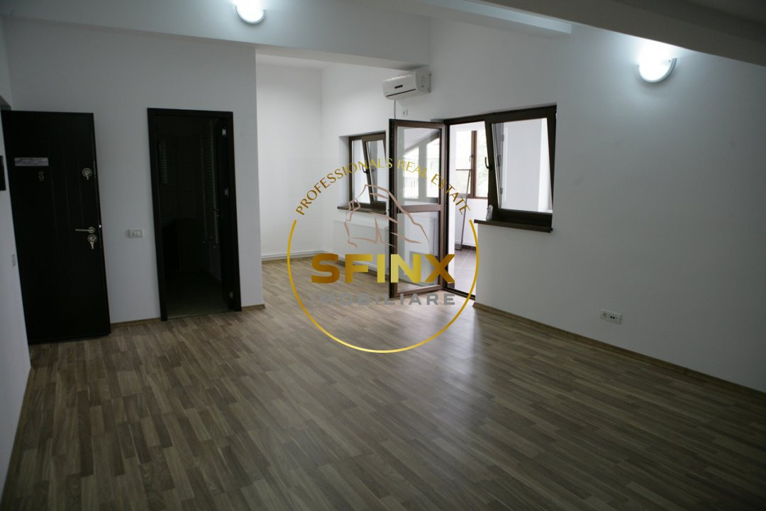 Apartment building for sale in Aviatiei