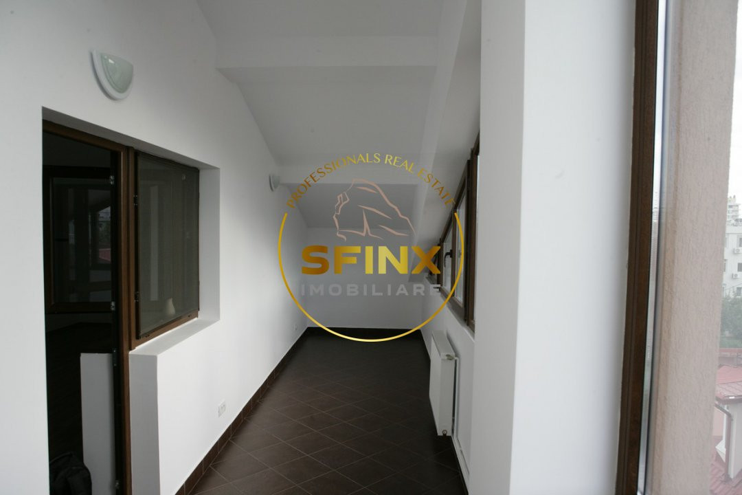 Apartment building for sale in Aviatiei