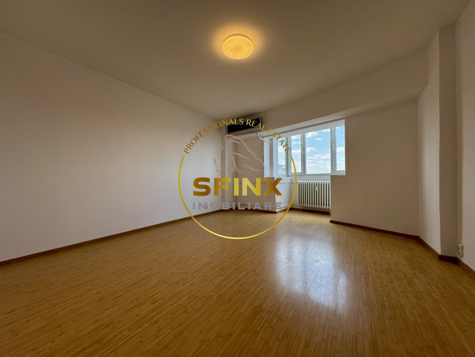 Apartament cu 3 camere Decebal 85 mp, 150 mp terasa cu acces direct si unic