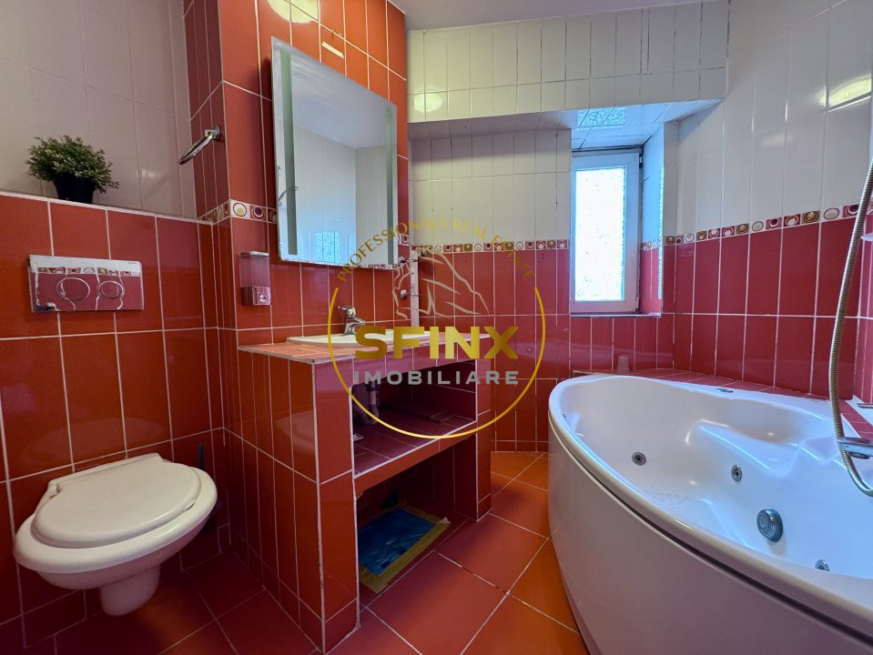Apartament cu 3 camere Decebal 85 mp, 150 mp terasa cu acces direct si unic