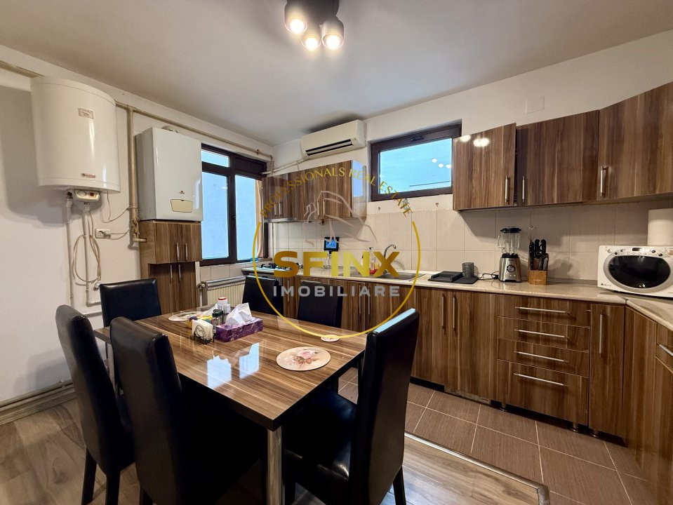 Duplex Decomandat 5 Camere - Cartier 23 August - Republica 
