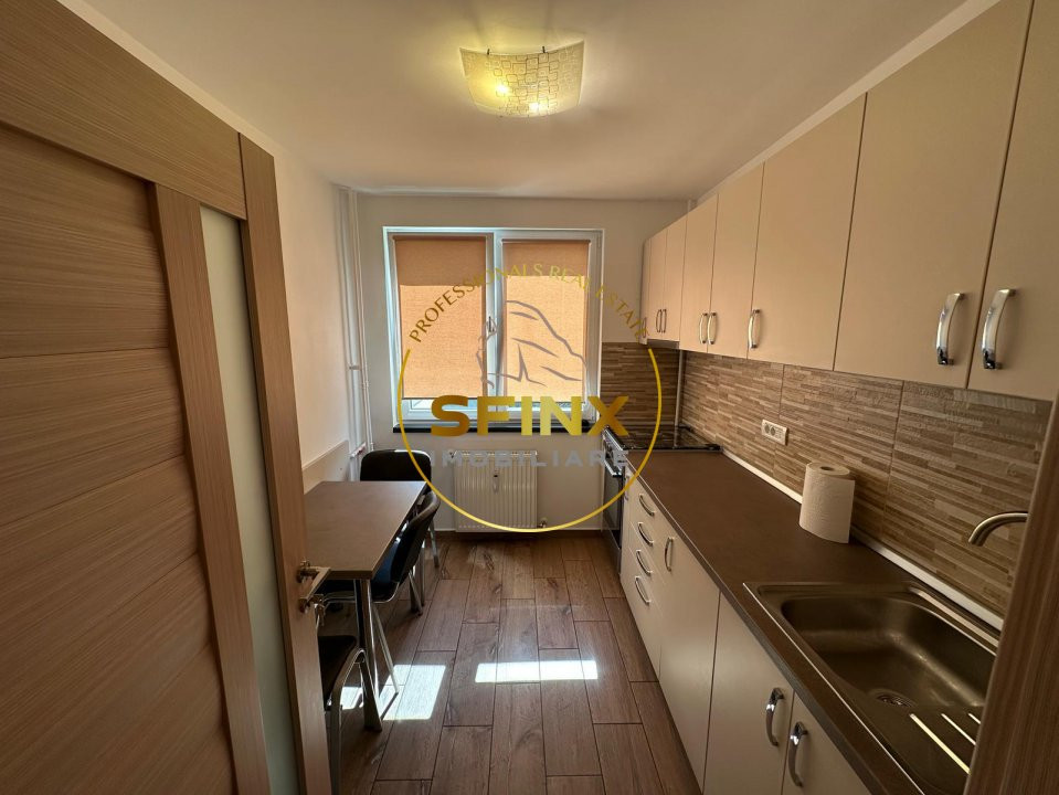 2 camere Titan Minis proaspat renovat metrou parc piata
