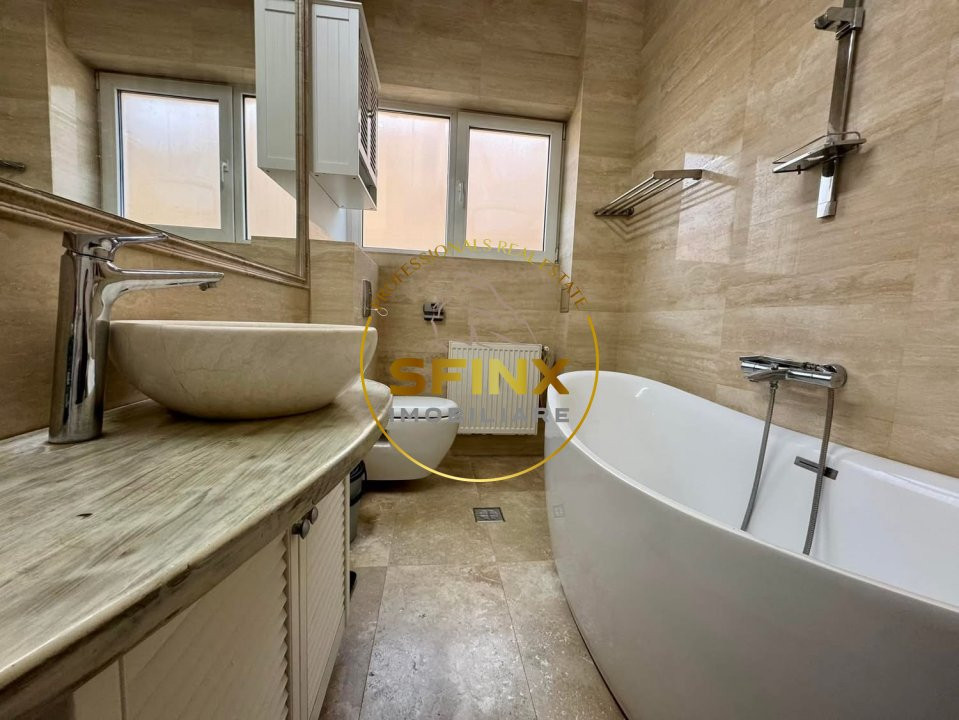 Apartament cu 4 camere Piata Romana 99 mp utili impecabil, la 3 minute de metrou