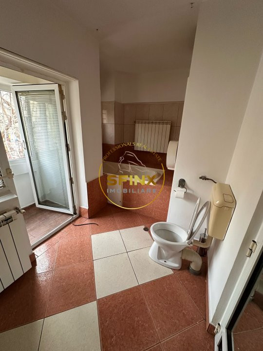 De inchiriat apartament cu 2 camere pretabil birou in zona Unirii
