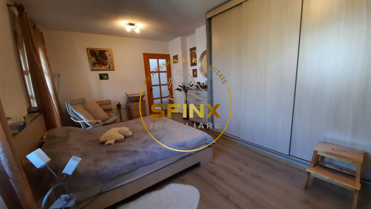 Vila de vanzare zona Decebal