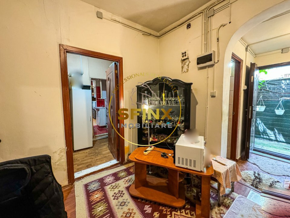 Casa curte comuna Parcul Carol - Piata Regina Maria