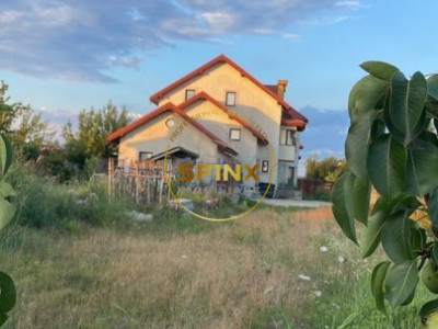 Vila cu teren 1750 mp Domnesti