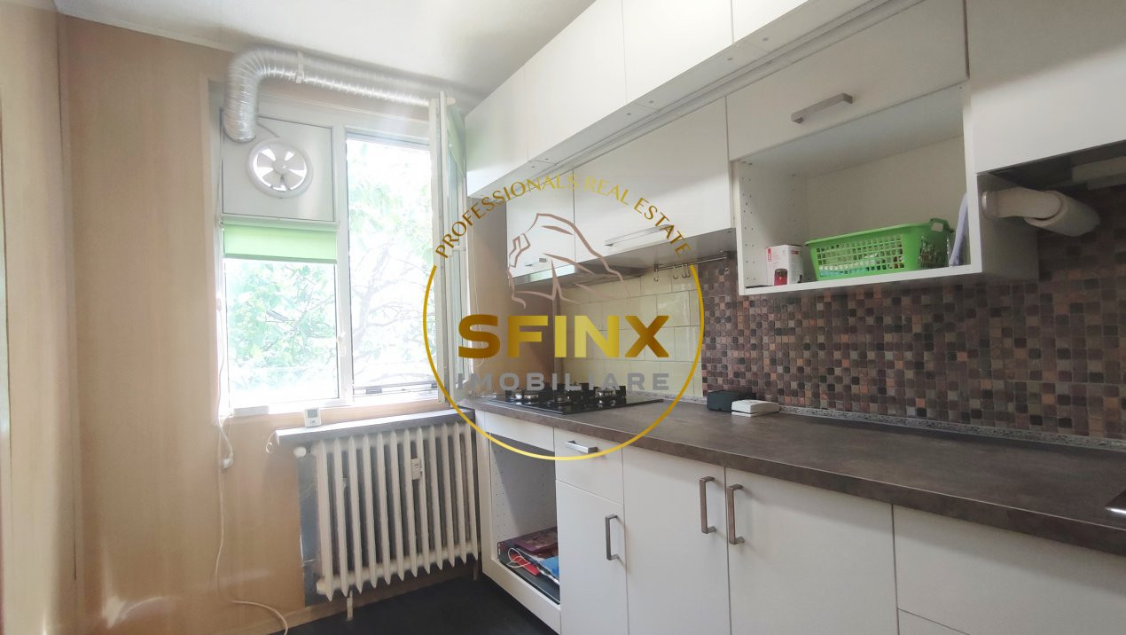 De vanzare apartament 3 camere zona Parc IOR-Postavarul
